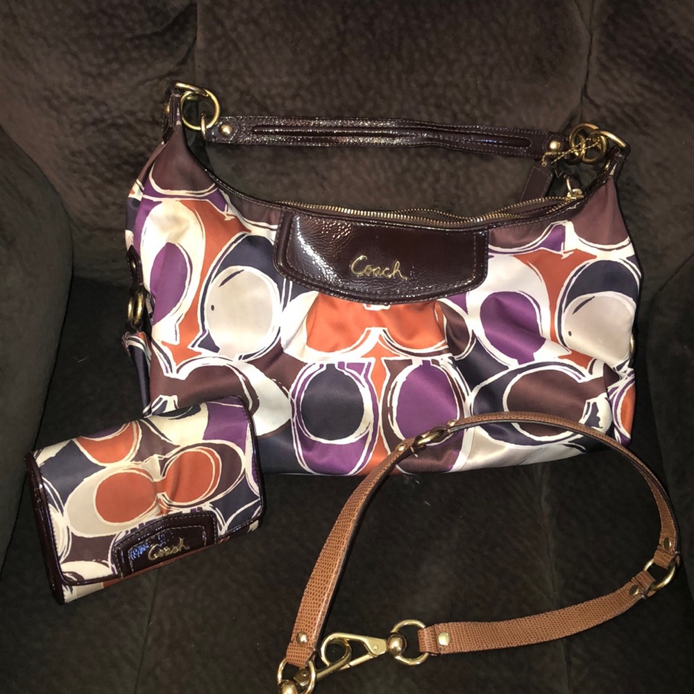 Coach purse and matching wallet